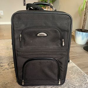 Bob Mackie 20" Expandable Vertical Pullman Suitcase